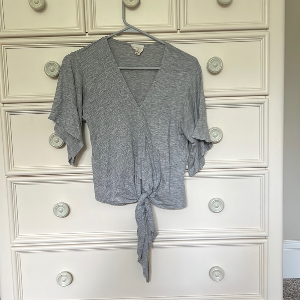 Francesca’s gray v-neck